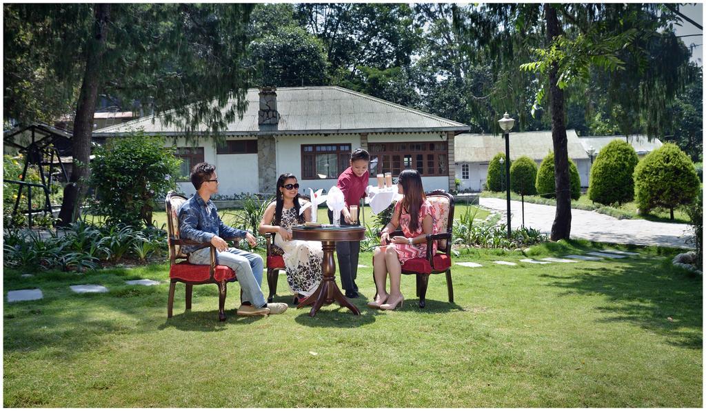 Summit Barsana Resort & Spa Kalimpong Bagian luar foto
